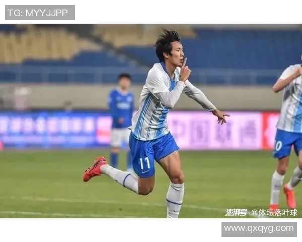 谢维军精彩助攻展现团队合作精神助力队友奋勇争先 谢维军精彩助攻展现团队合作精神助力队友奋勇争先