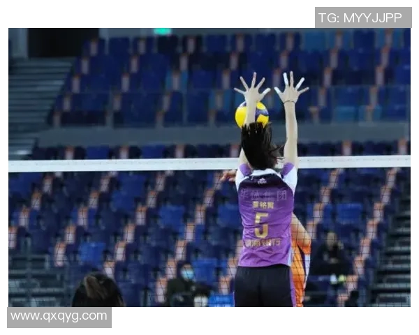 狼堡签下荷兰国脚比利亚德，实力进攻线得到强化